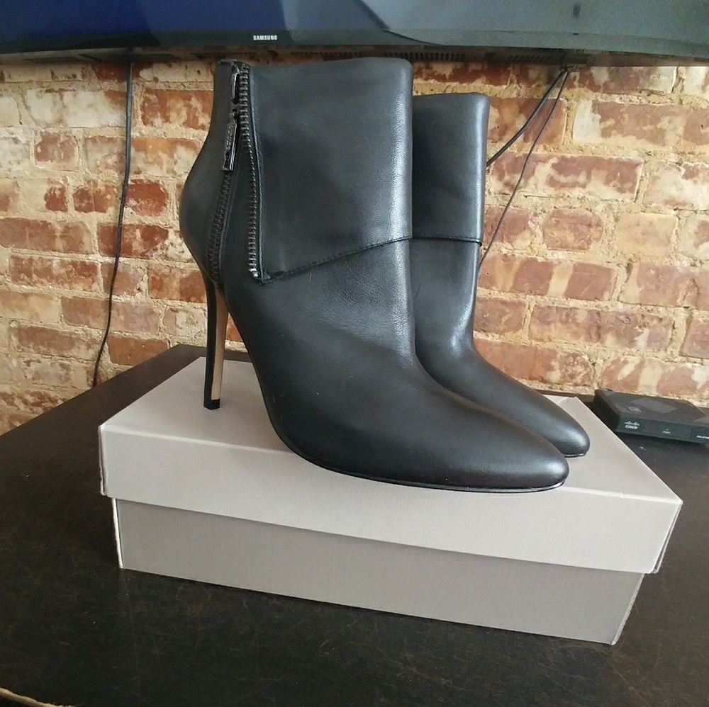 Ivanka trump 4 inch heels